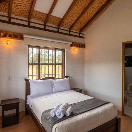 Artemisa Hotel Santa Sofía Extérieur photo