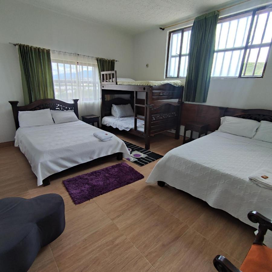 Artemisa Hotel Santa Sofía Extérieur photo