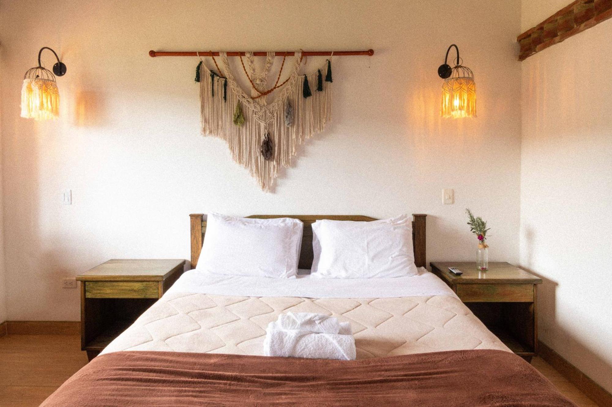 Artemisa Hotel Santa Sofía Extérieur photo