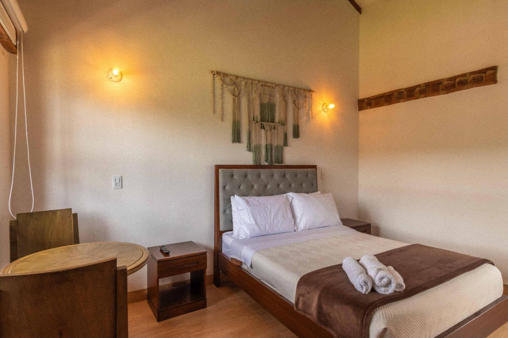 Artemisa Hotel Santa Sofía Chambre photo