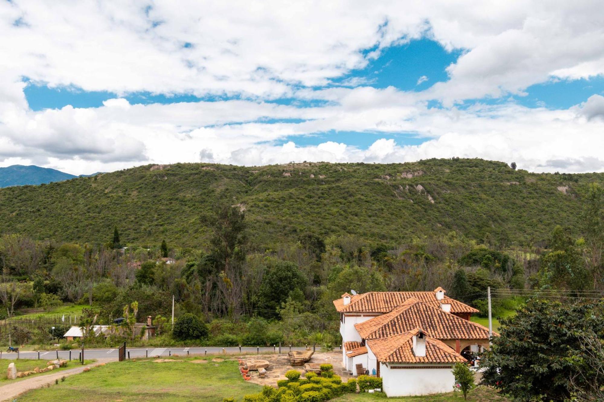 Artemisa Hotel Santa Sofía Extérieur photo
