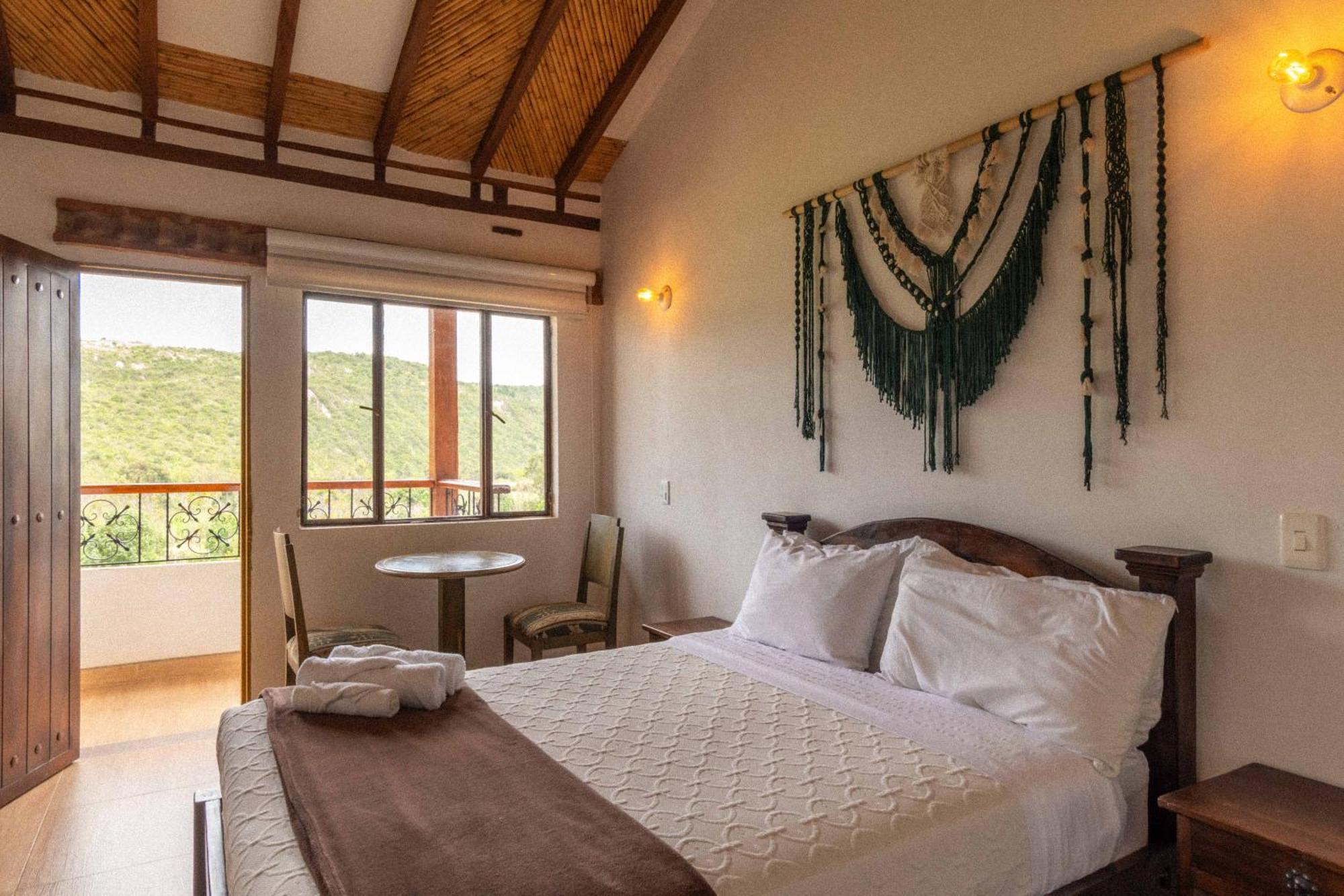 Artemisa Hotel Santa Sofía Extérieur photo