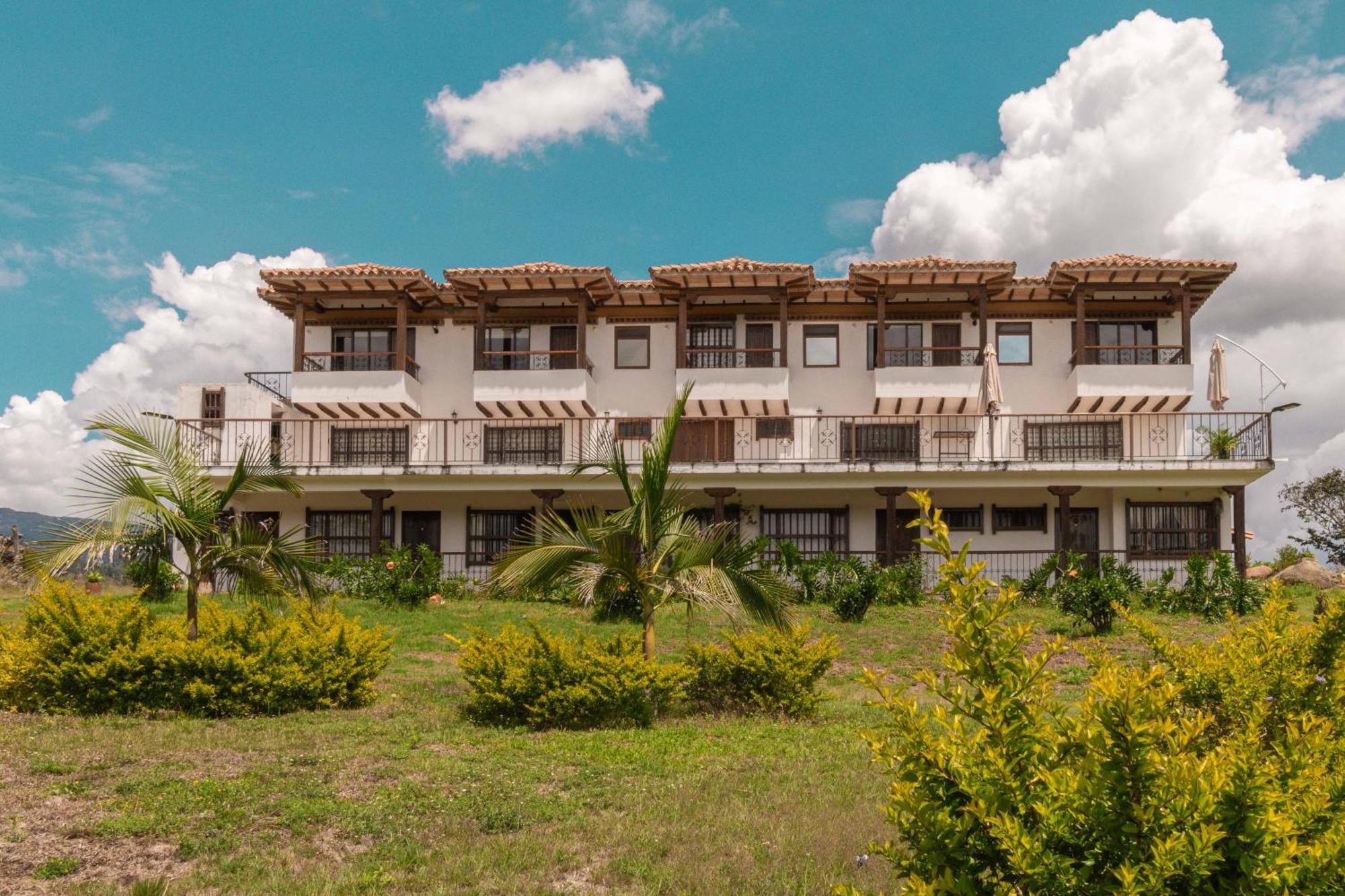Artemisa Hotel Santa Sofía Extérieur photo