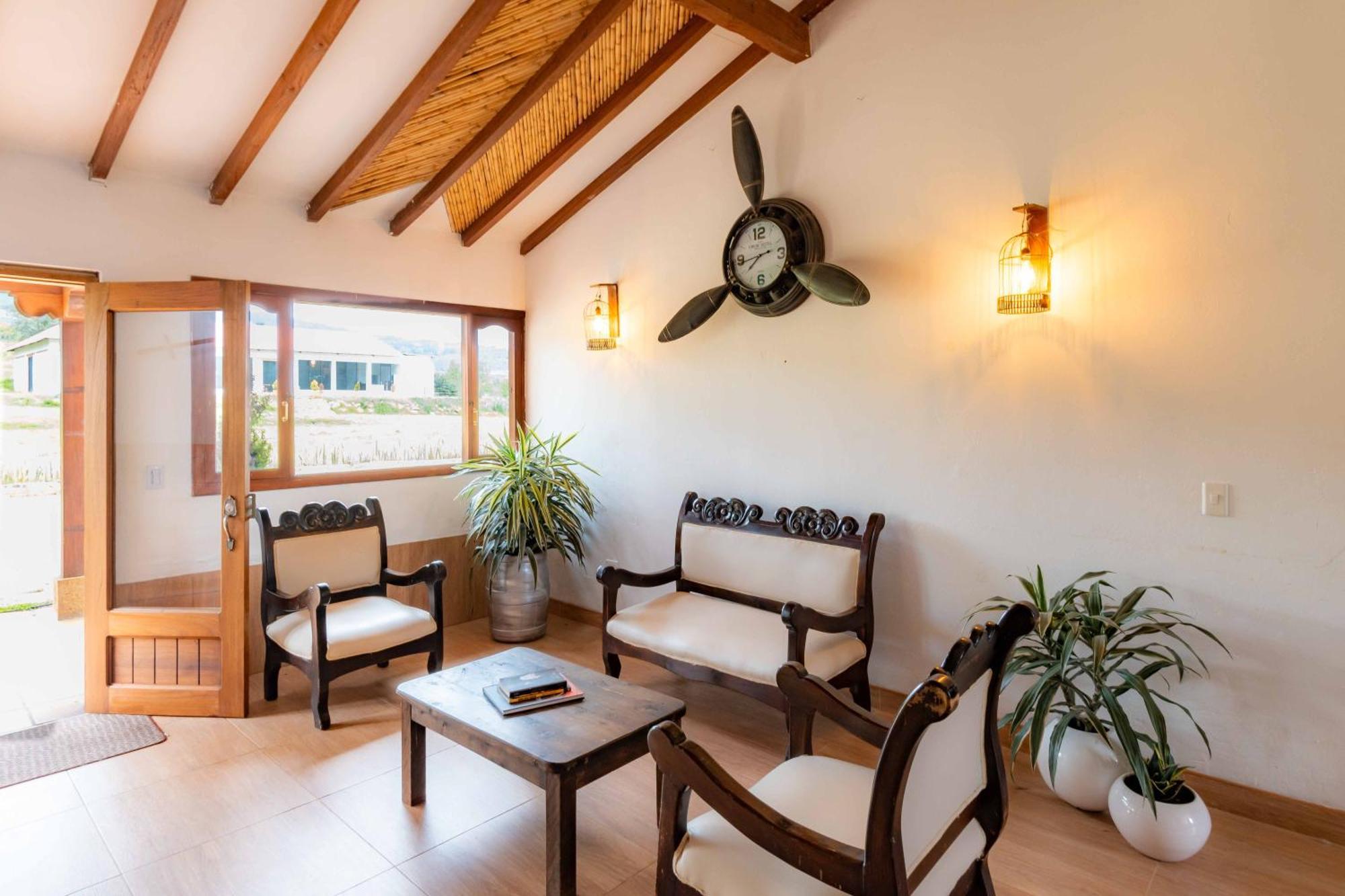 Artemisa Hotel Santa Sofía Extérieur photo